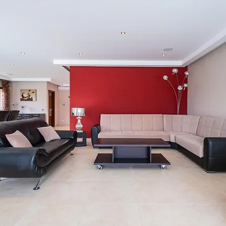 Вилла Capetown Marina Luxury - Private Pool *