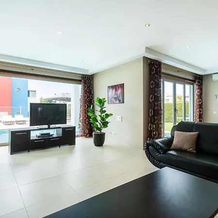 Capetown Marina Luxury - Private Pool Villa *